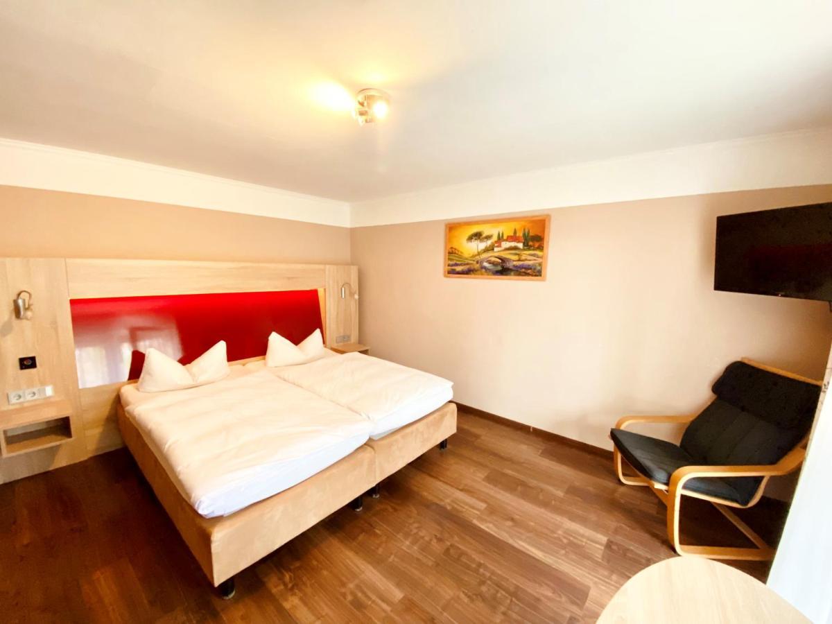Hotel Garni Kleindienst Ursensollen Экстерьер фото
