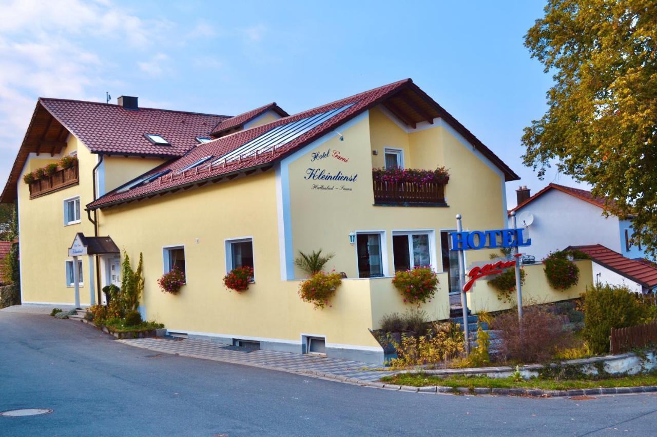 Hotel Garni Kleindienst Ursensollen Экстерьер фото